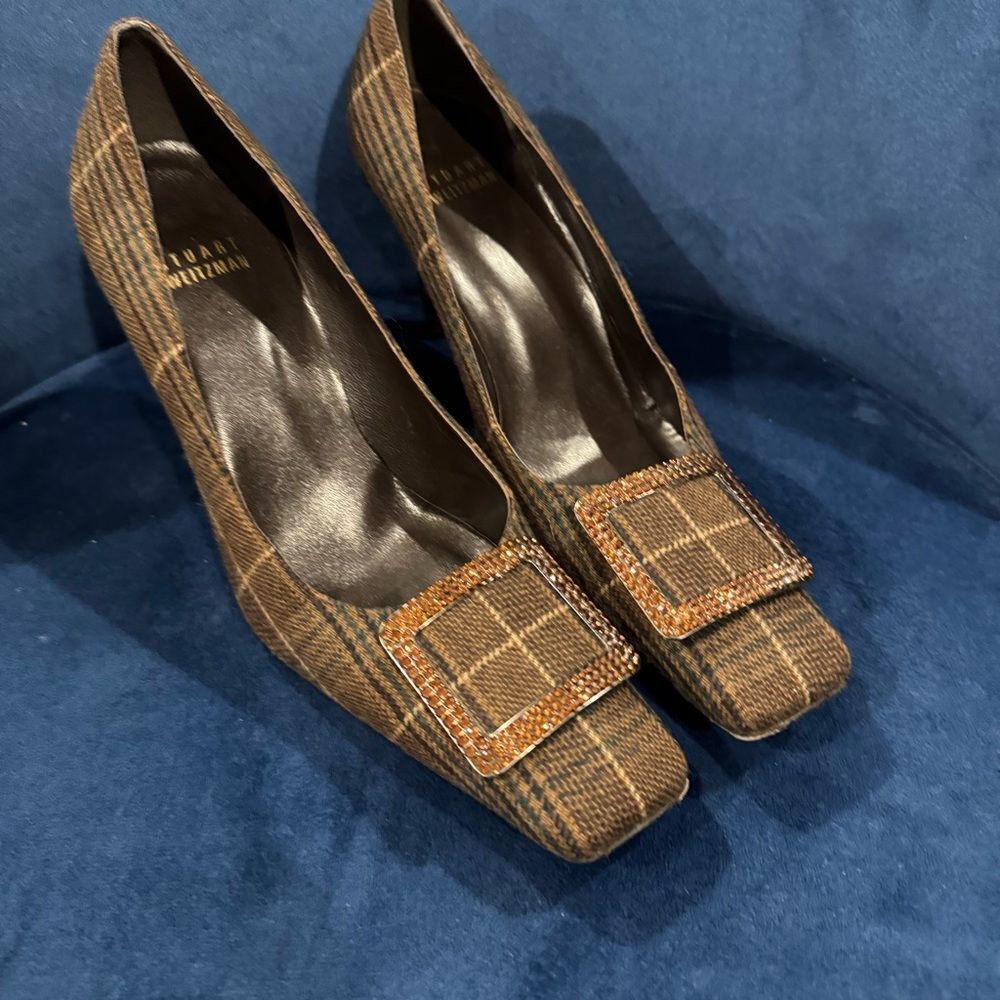 Stuart Weitzman Brown Plaid Heels with Rhinestone Buckle – Size 6.5M